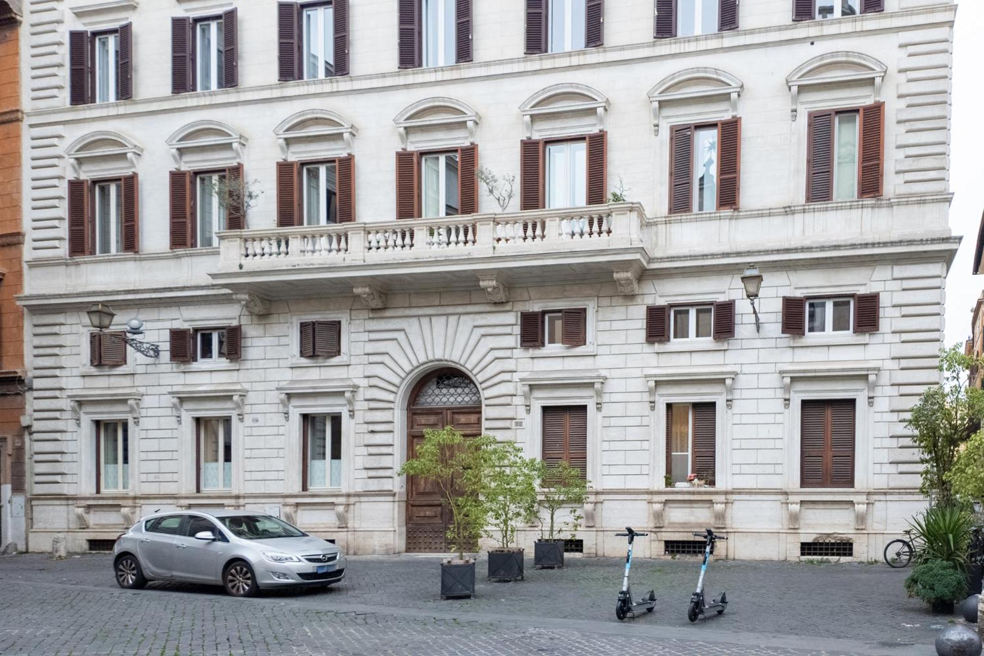The Best In Rome Orologio Exterior foto