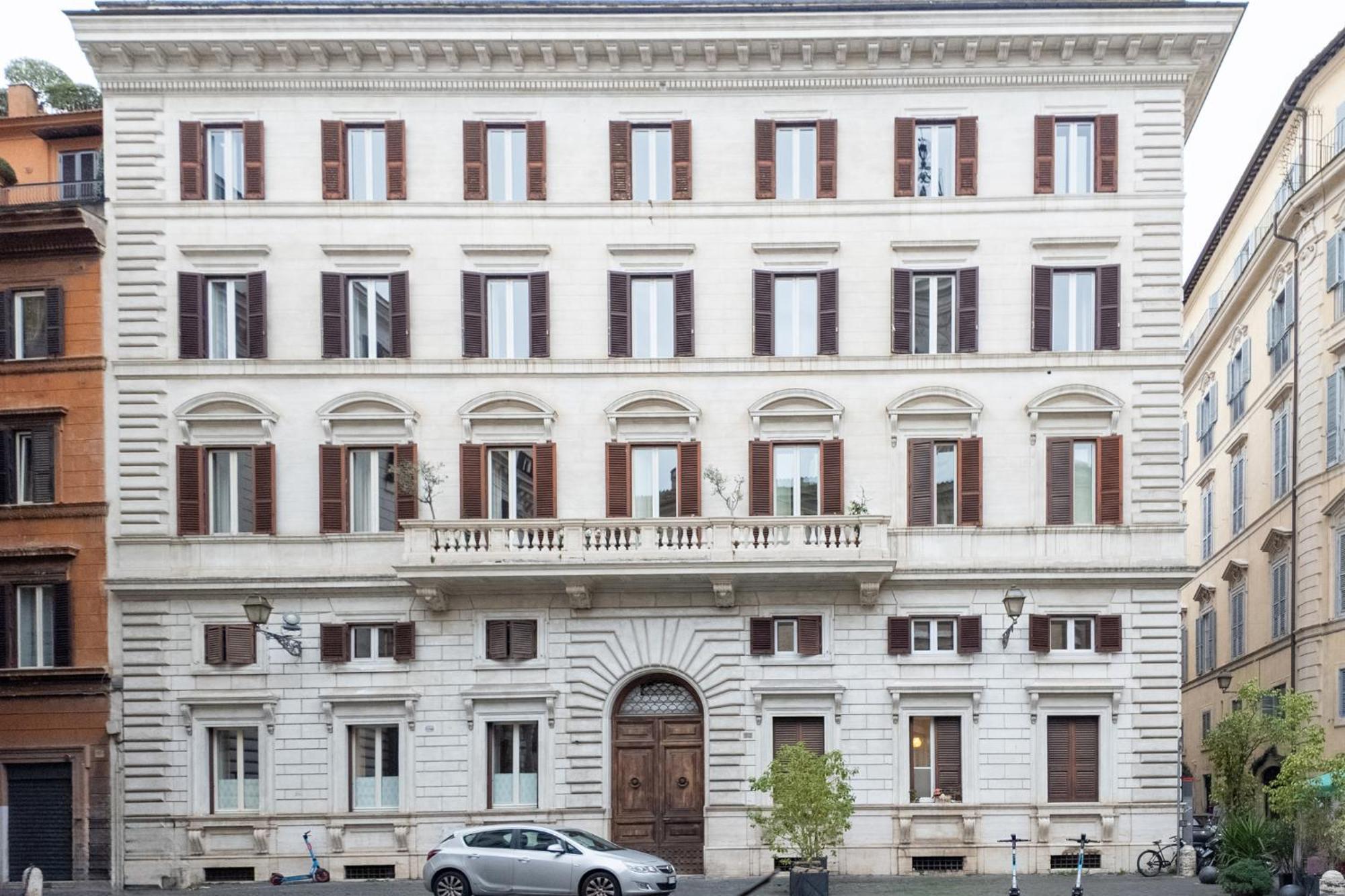 The Best In Rome Orologio Exterior foto